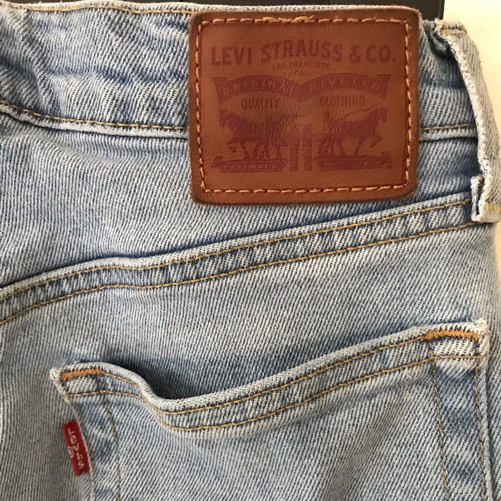 Levi’s high waisted jeans